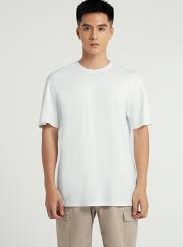 Người mẫu diện áo thun ZAVENMAN